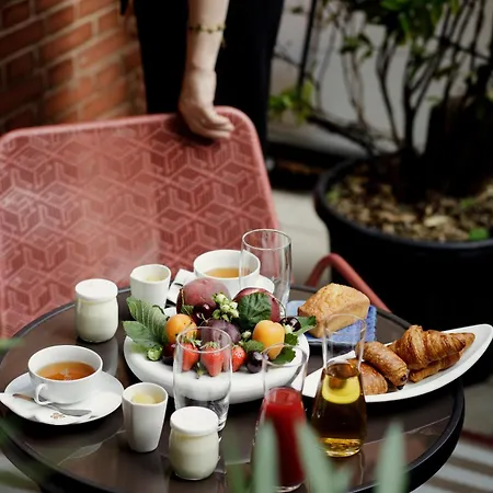 Hotel Maison Decoret - Relais & Chateaux